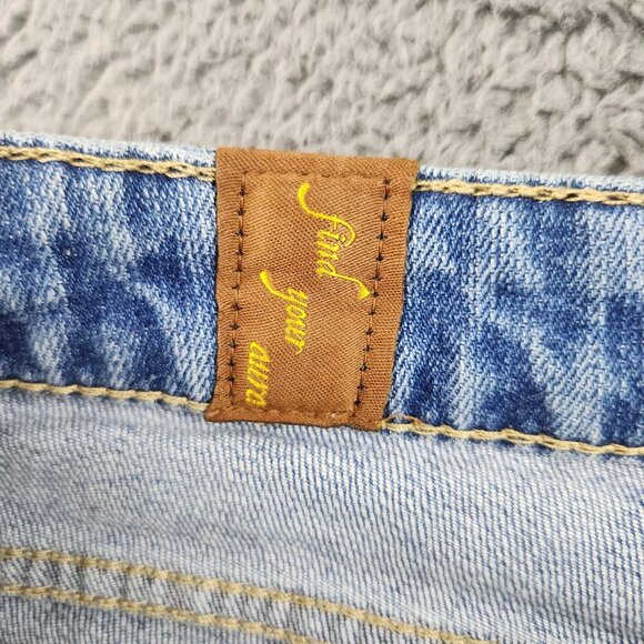 Wrangler Women's Aura Bootcut Jean Size 6 Blue Mid Rise Classic No Stretch Denim - Picture 8 of 11